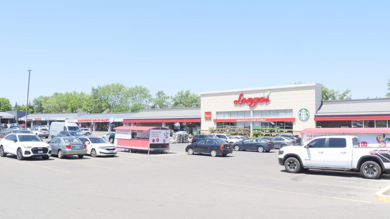 Applewood Gardens Apartment Mississauga Luaran gambar