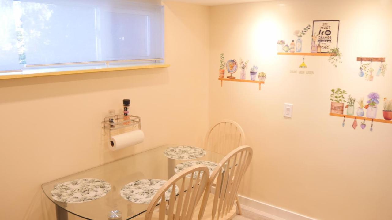 Applewood Gardens Apartment Mississauga Luaran gambar