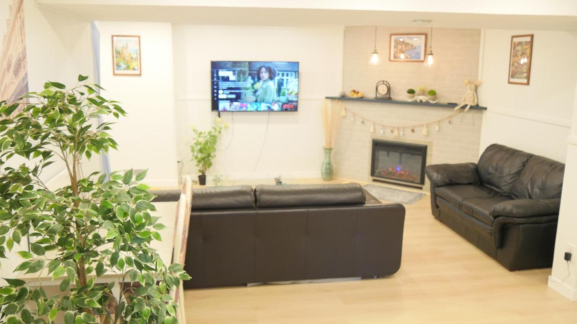 Applewood Gardens Apartment Mississauga Luaran gambar